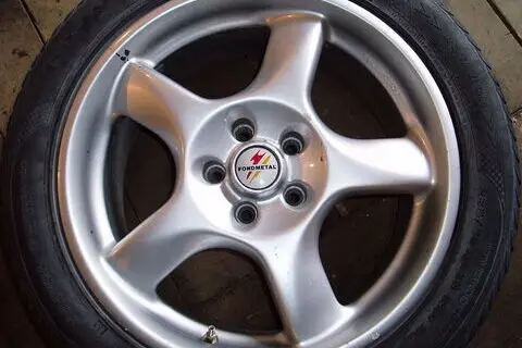 Kasutatud plekkvelg+suverehv 235/50R18, Fondmetal