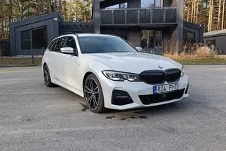 BMW 320, 2022, 2.0, 140 kW, гибрид д+э, автомат, полный привод