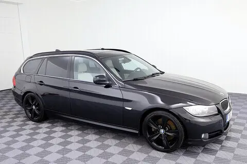 BMW 330, 2010, 3.0, 180 kW, дизель, механическая, задний привод