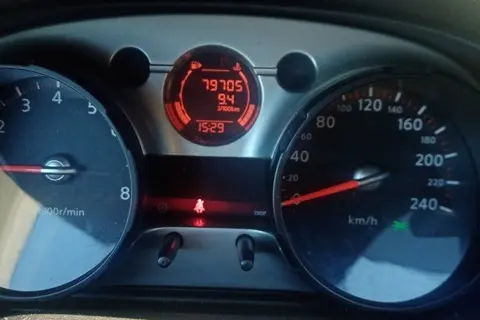Nissan Qashqai+2, 2009, 1.6, 84 kW, бензин, механическая, передний привод