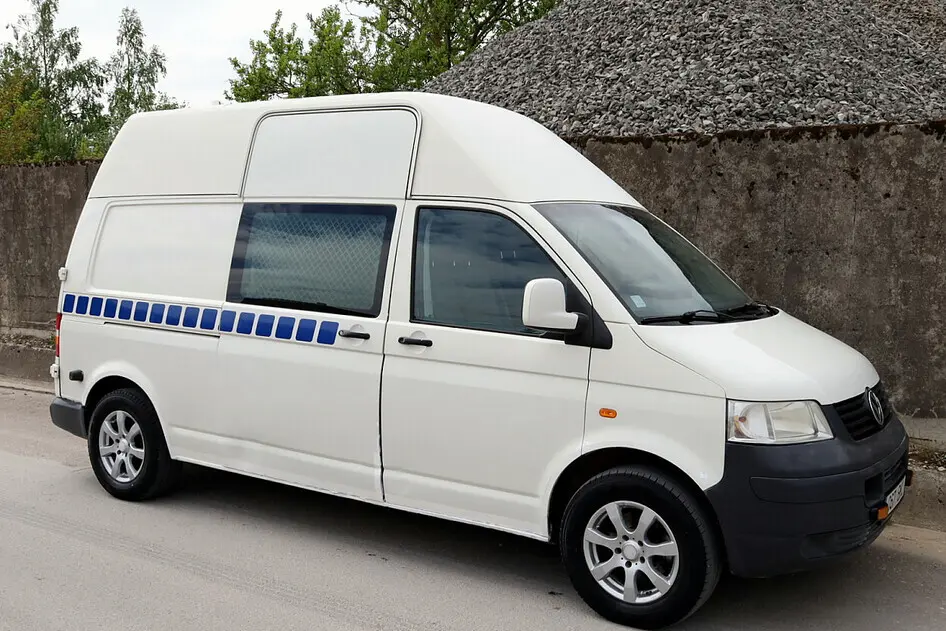Volkswagen Transporter, 2.5, 130 kW, дизель, механическая, передний привод