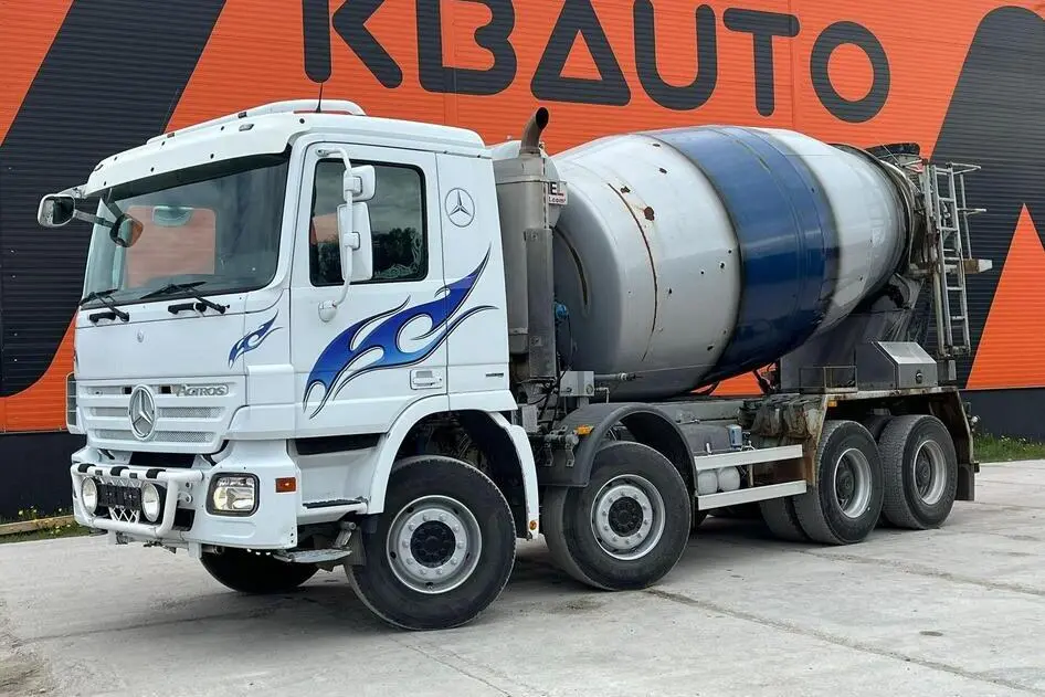 Mercedes-Benz Actros, 300 kW, дизель, автомат