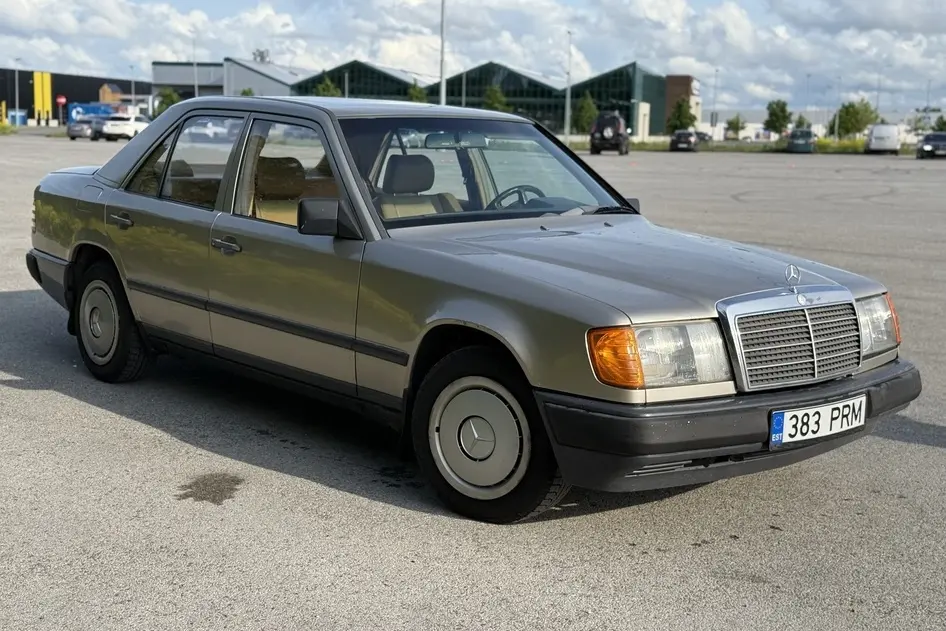 Mercedes-Benz 300, 3.0, 132 kW, bensiin, automaat, tagavedu