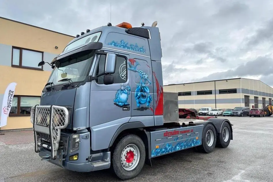 Volvo FH700, 515 kW, diesel, automatic