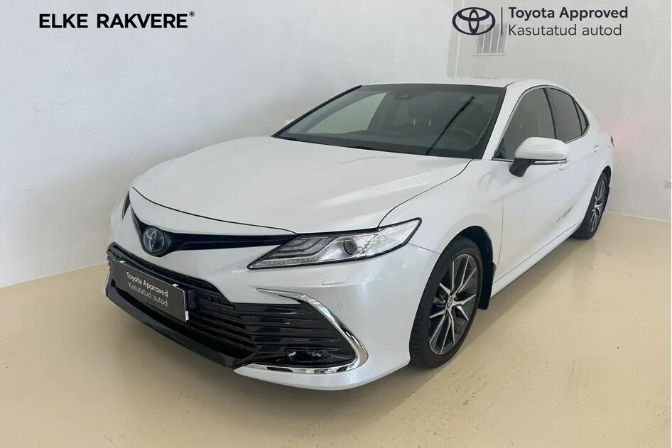 Toyota Camry, 2.5, 131 kW, hybrid, automatic, front-wheel drive