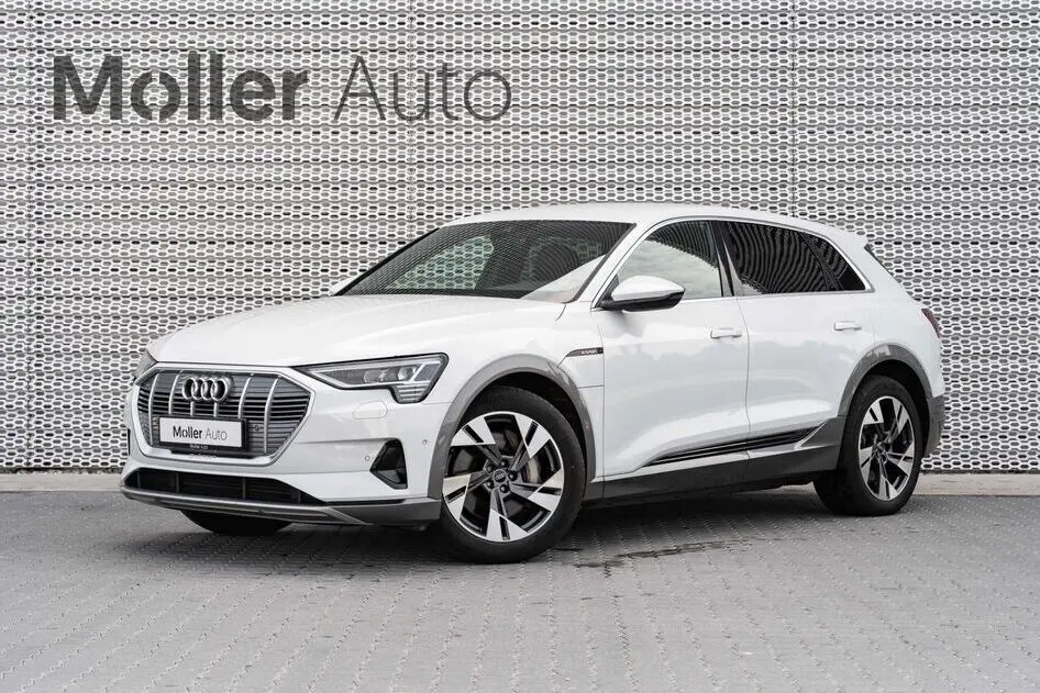 Audi e-tron, 300 kW, elekter, automaat, nelikvedu