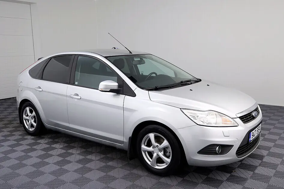 Ford Focus, 1.6, 100 kW, бензин, механическая, передний привод