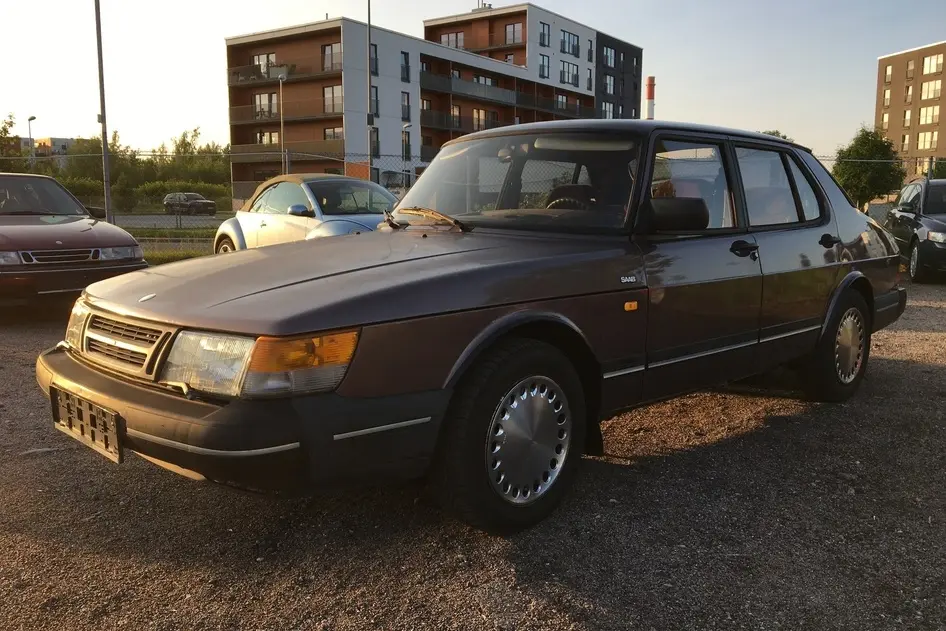 Saab 900, 2.0, 93 kW, бензин, механическая, передний привод