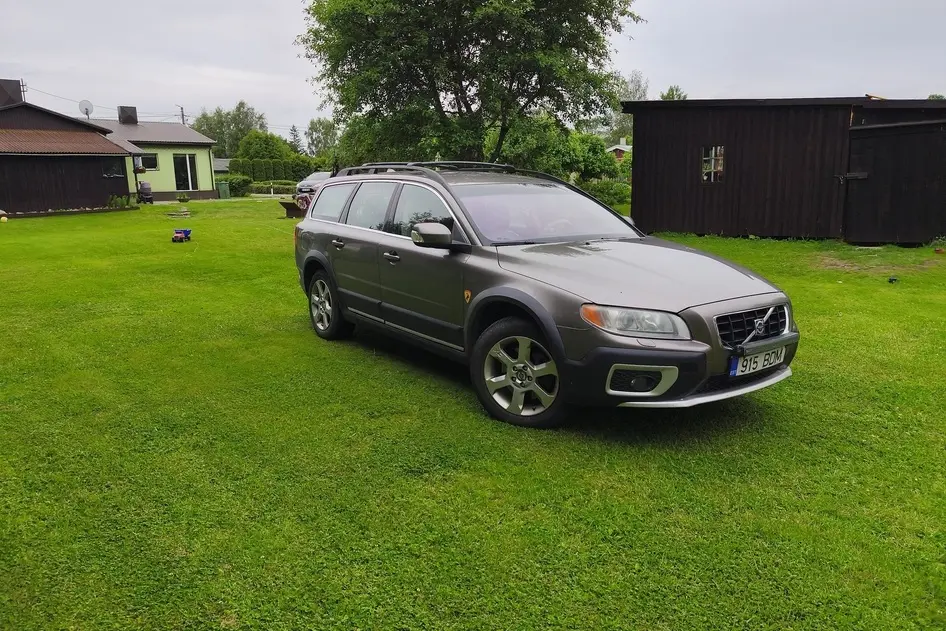 Volvo XC70, 2.4, 136 kW, diesel, automatic, four-wheel drive
