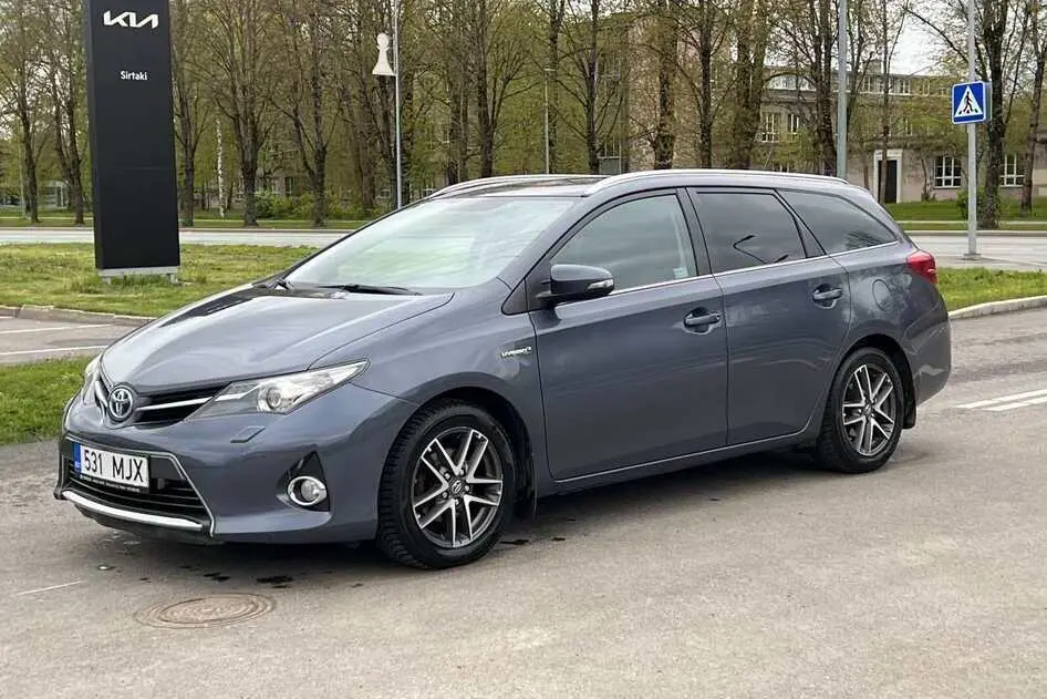 Toyota Auris, 1.8, 73 kW, hübriid, automaat, esivedu