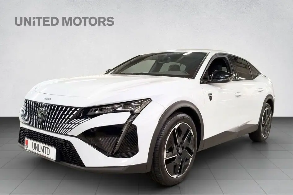 Peugeot 408, 1.2, 100 kW, гибрид, автомат, передний привод