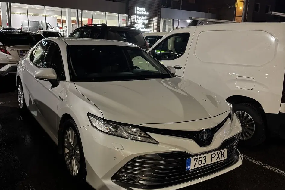 Toyota Camry, 2.5, 131 kW, hübriid, automaat, esivedu