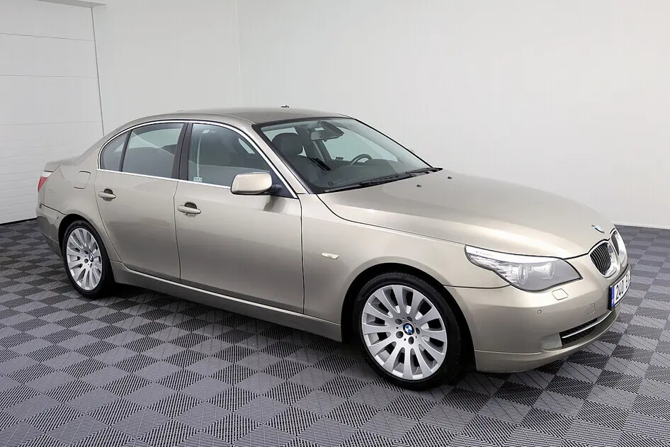 BMW 523, 2.5, 190 kW, bensiin, manuaal, tagavedu