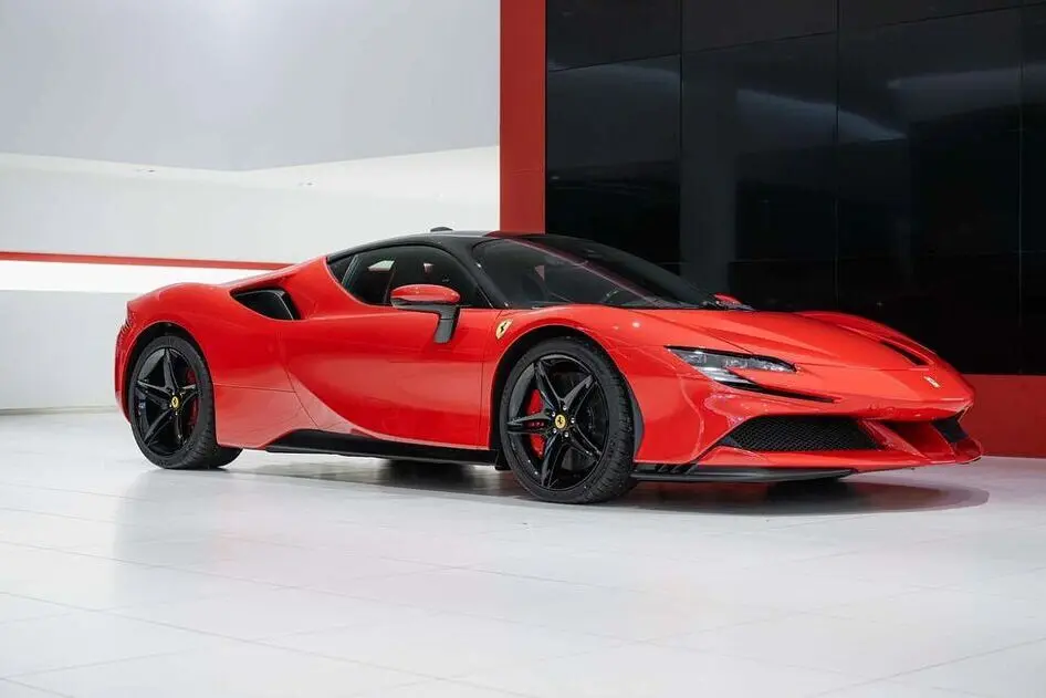 Ferrari SF90, 4.0, 735 kW, hübriid, automaat, nelikvedu