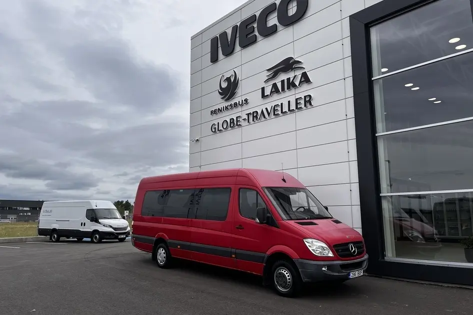 Mercedes-Benz Sprinter, 2.1, 120 kW, diesel, manual, rear-wheel drive