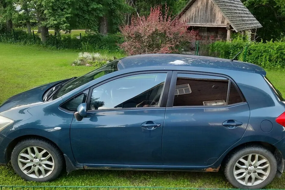 Toyota Auris, 1.6, 91 kW, petrol, automatic, front-wheel drive