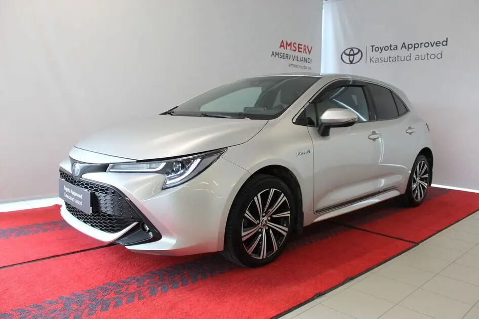 Toyota Corolla, 1.8, 72 kW, hybrid, automatic, front-wheel drive