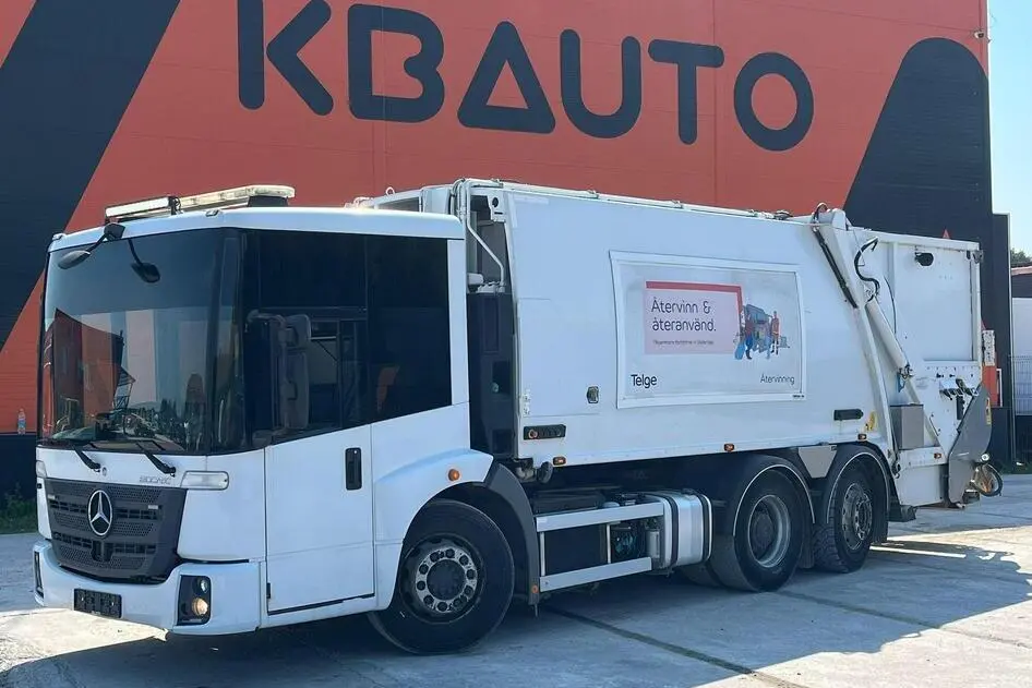 Mercedes-Benz Econic 2635 6x2*4, 260 kW, diesel, automatic