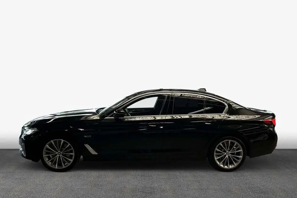 BMW 530, 2.0, 135 kW, подключаемый гибрид, автомат, задний привод