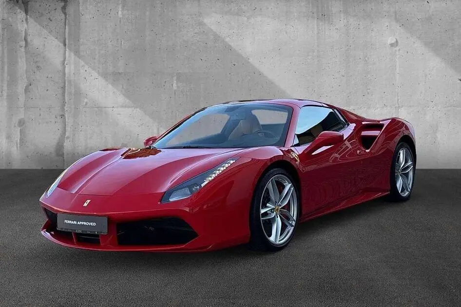 Ferrari 488, 3.9, 492 kW, bensiin, automaat, tagavedu