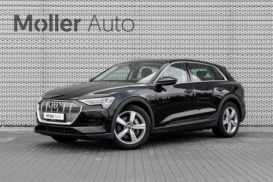 Audi e-tron, 300 kW, электричество, автомат, полный привод