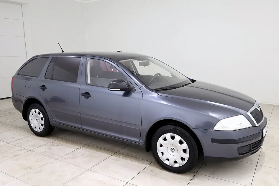 Škoda Octavia, 1.6, 75 kW, бензин, механическая, передний привод