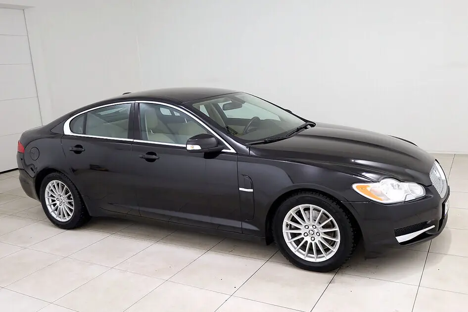 Jaguar XF, 2.7, 152 kW, дизель, автомат, задний привод