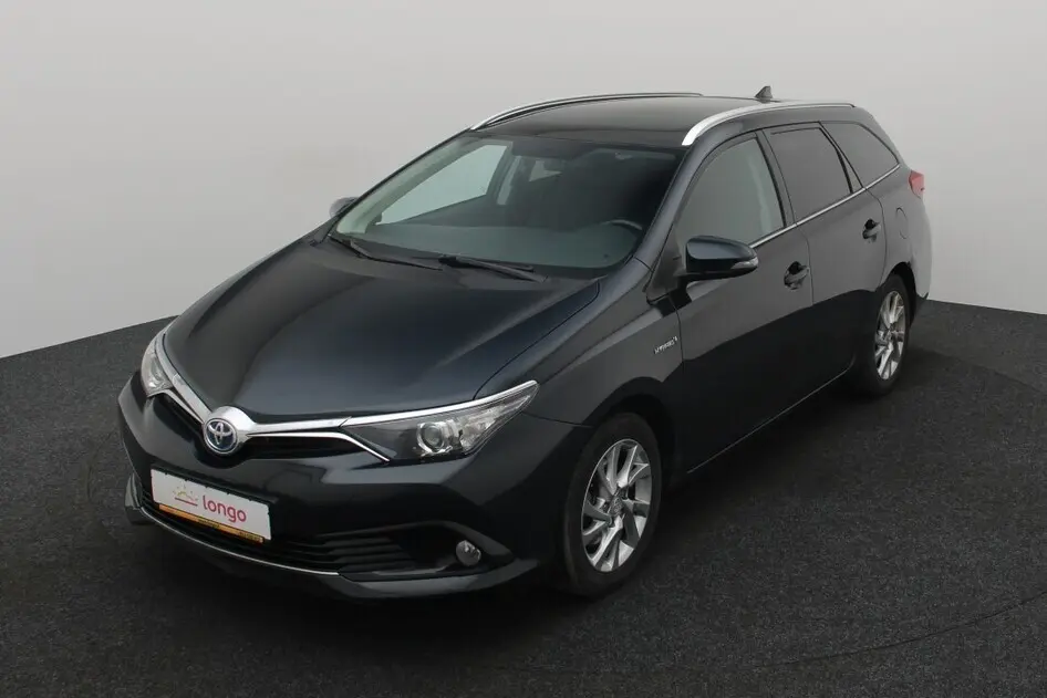 Toyota Auris, 1.8, 73 kW, гибрид б+э, автомат, передний привод