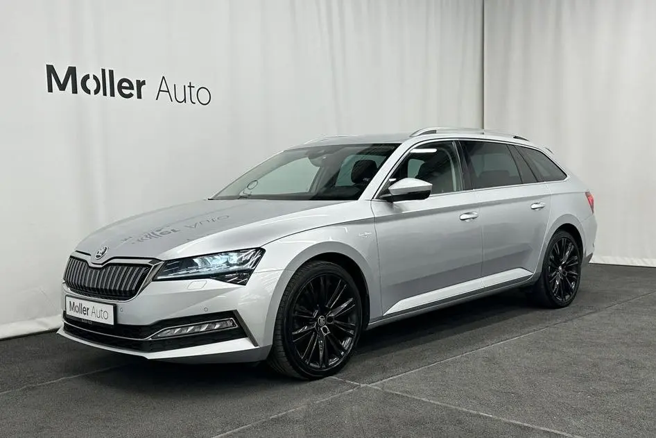 Škoda Superb, 1.4, 115 kW, подключаемый гибрид б+э, автомат, передний привод