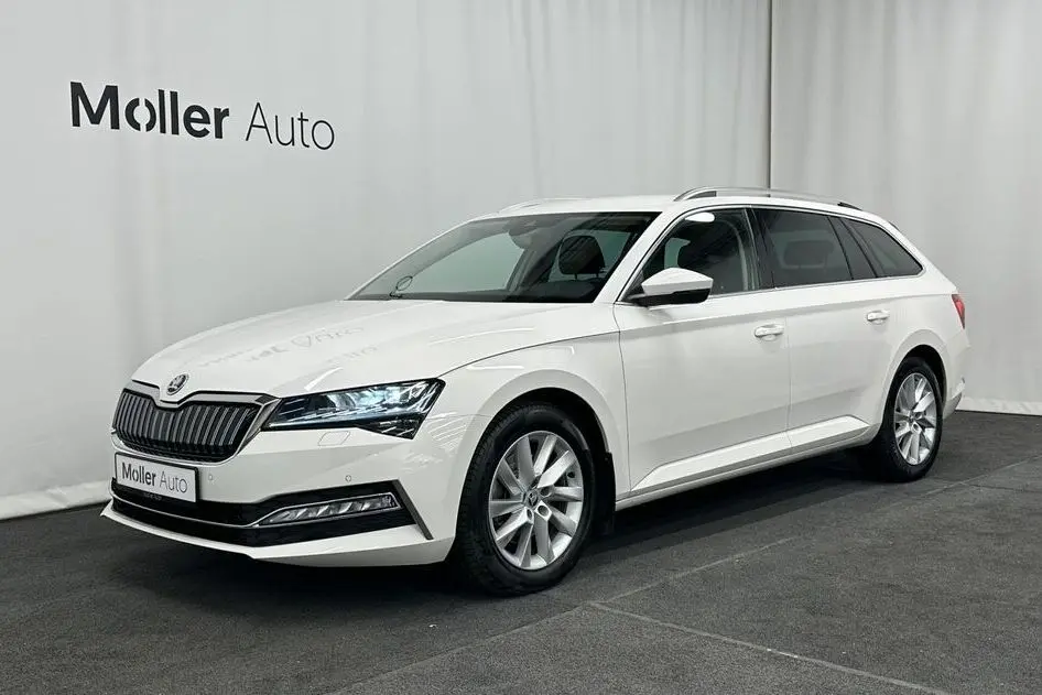 Škoda Superb, 1.4, 115 kW, подключаемый гибрид б+э, автомат, передний привод