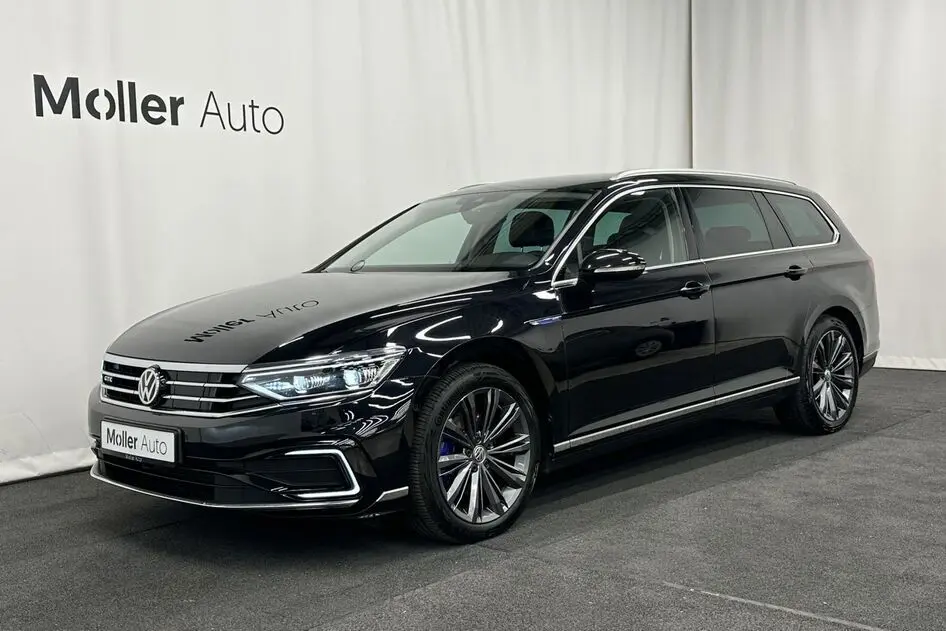 Volkswagen Passat, 1.4, 115 kW, подключаемый гибрид б+э, автомат, передний привод