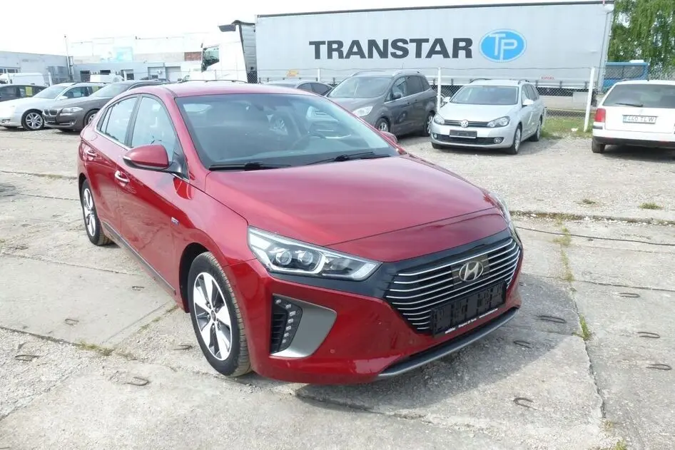 Hyundai IONIQ, 1.6, 103 kW, подключаемый гибрид б+э, автомат, передний привод