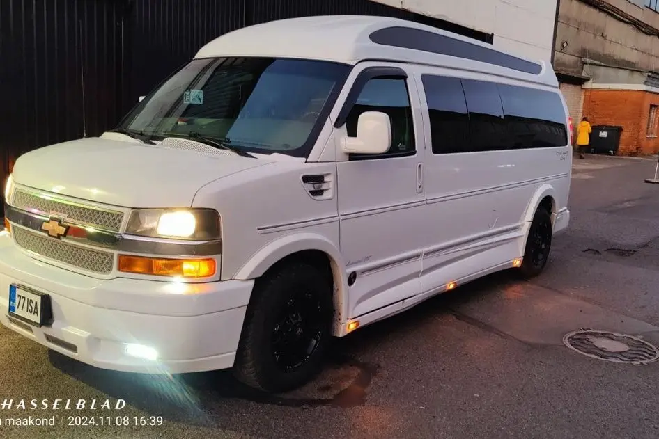 Chevrolet Express, 6.0, 254 kW, бензин+lpg, автомат, полный привод