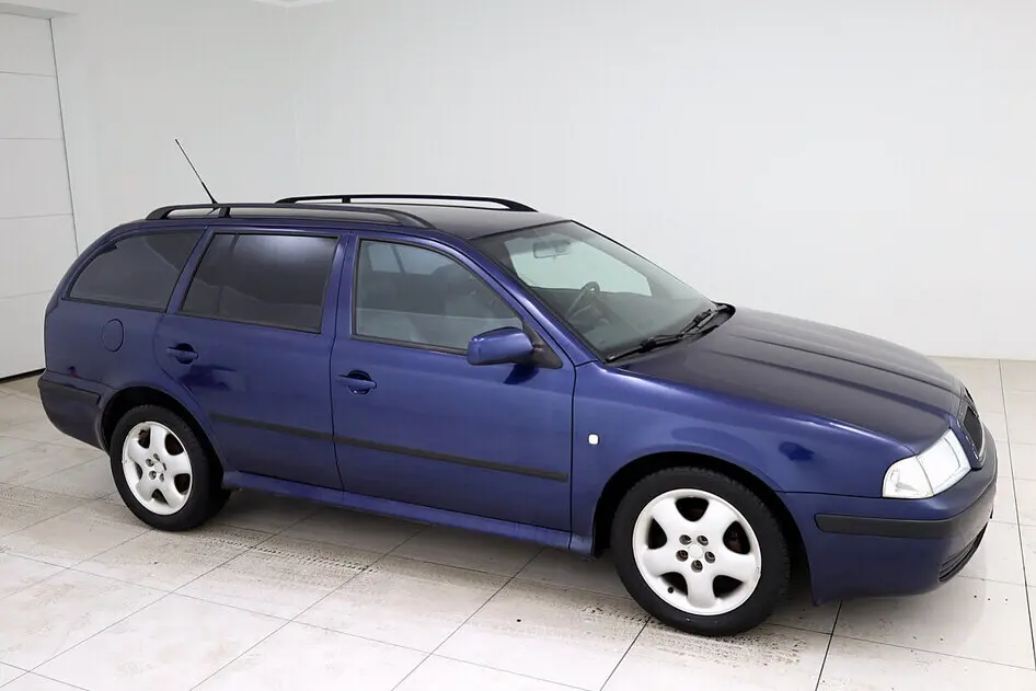 Škoda Octavia, 1.6, 75 kW, petrol, manual, front-wheel drive