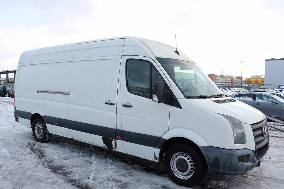 Volkswagen Crafter, 2.5, 100 kW, diesel, automatic, rear-wheel drive