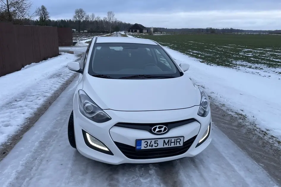 Hyundai i30, 1.4, 73 kW, бензин, механическая, передний привод