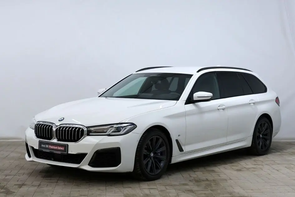 BMW 530, 3.0, 210 kW, гибрид д+э, автомат, полный привод