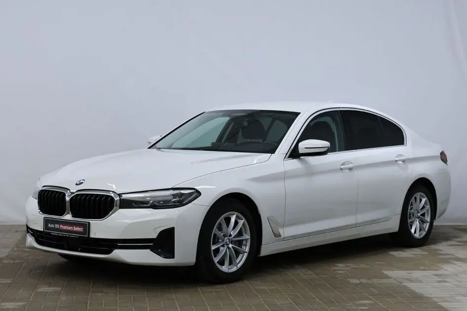 BMW 520, 2.0, 135 kW, гибрид б+э, автомат, задний привод