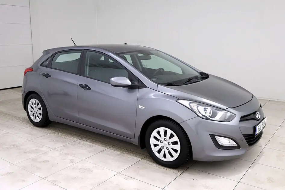 Hyundai i30, 1.4, 66 kW, дизель, механическая, передний привод