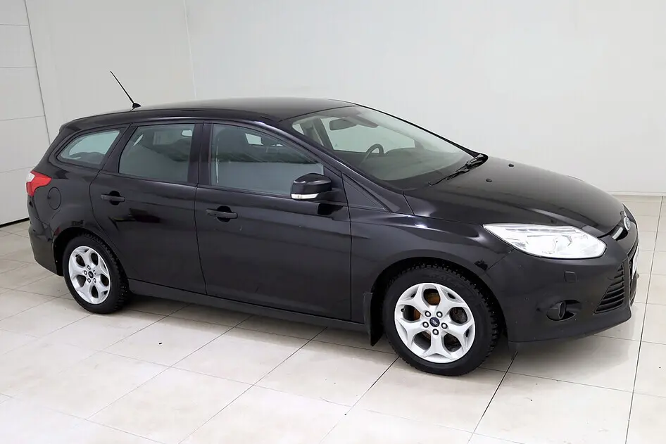 Ford Focus, 1.0, 125 kW, бензин, механическая, передний привод