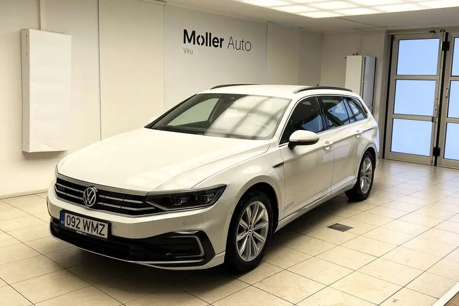 Volkswagen Passat, 1.4, 115 kW, подключаемый гибрид б+э, автомат, передний привод