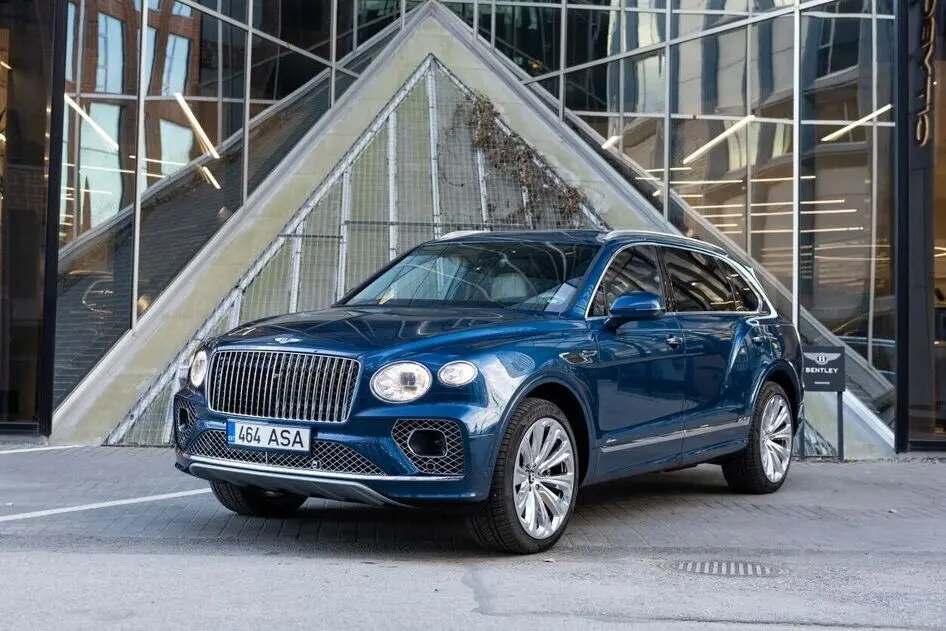 Bentley Bentayga, 4.0, 404 kW, бензин, автомат, полный привод