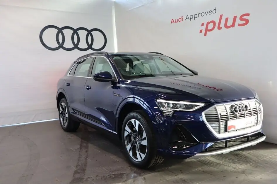 Audi e-tron, 158 kW, electric, automatic, four-wheel drive