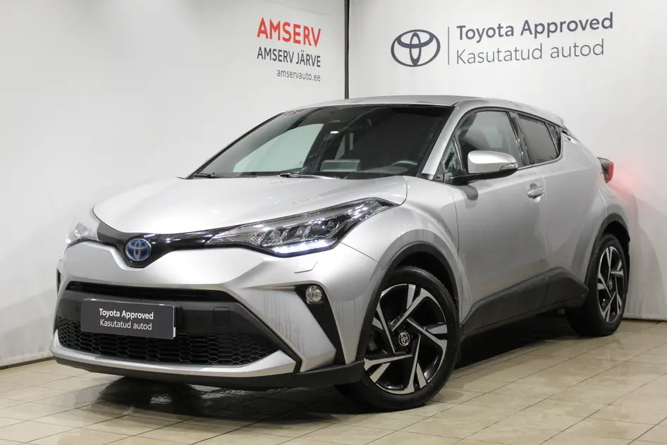 Toyota C-HR, 1.8, 72 kW, гибрид б+э, автомат, передний привод