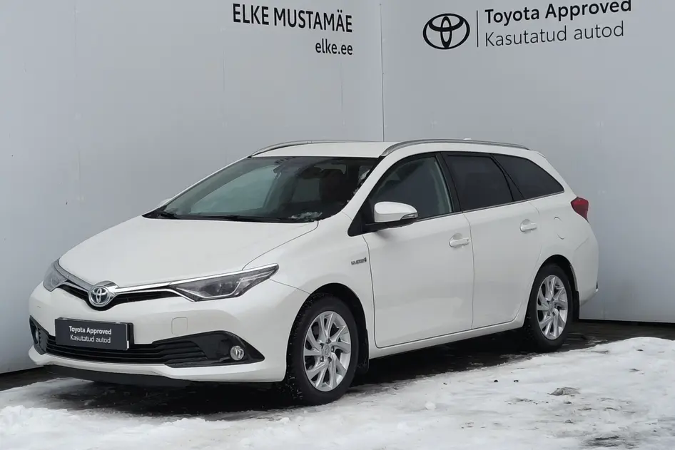 Toyota Auris, 1.8, 73 kW, hybrid p+e, automatic, front-wheel drive