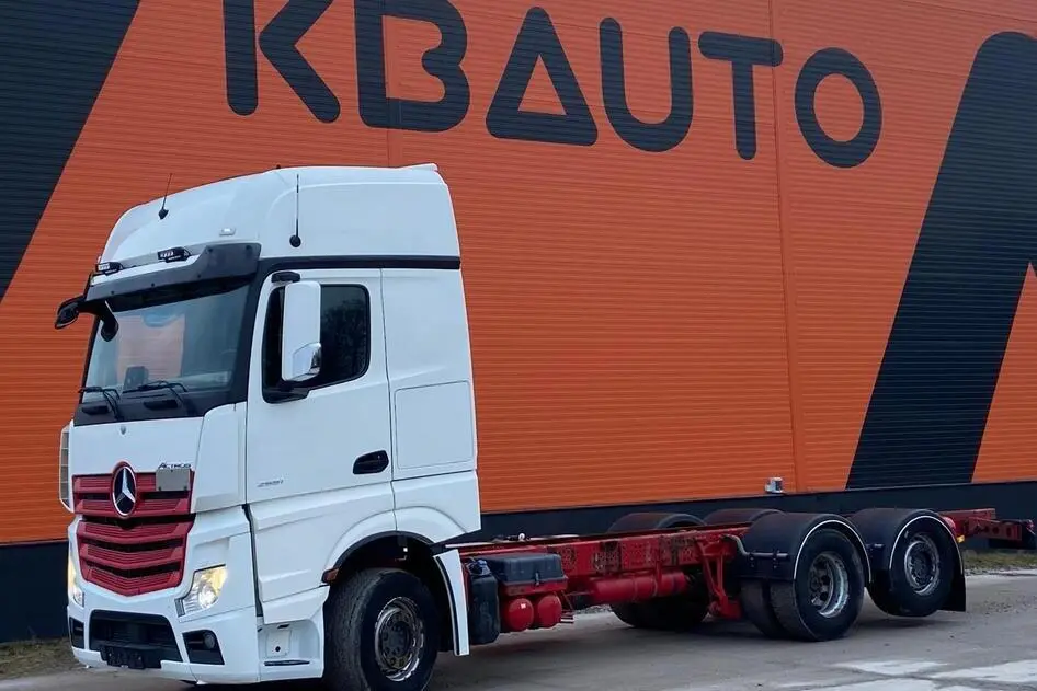 Mercedes-Benz Actros, 375 kW, дизель, автомат