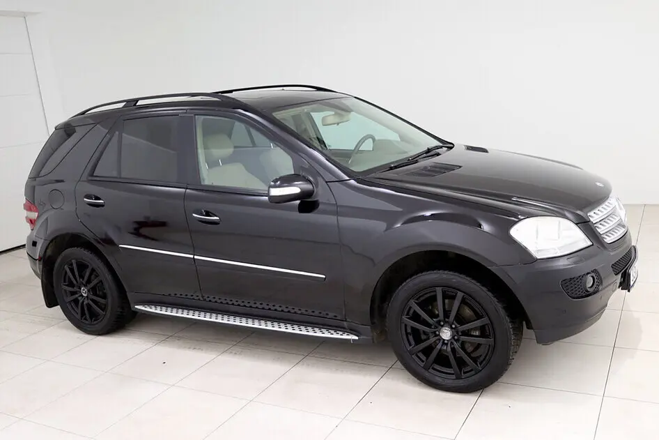 Mercedes-Benz ML 350, 3.5, 200 kW, petrol, automatic, four-wheel drive