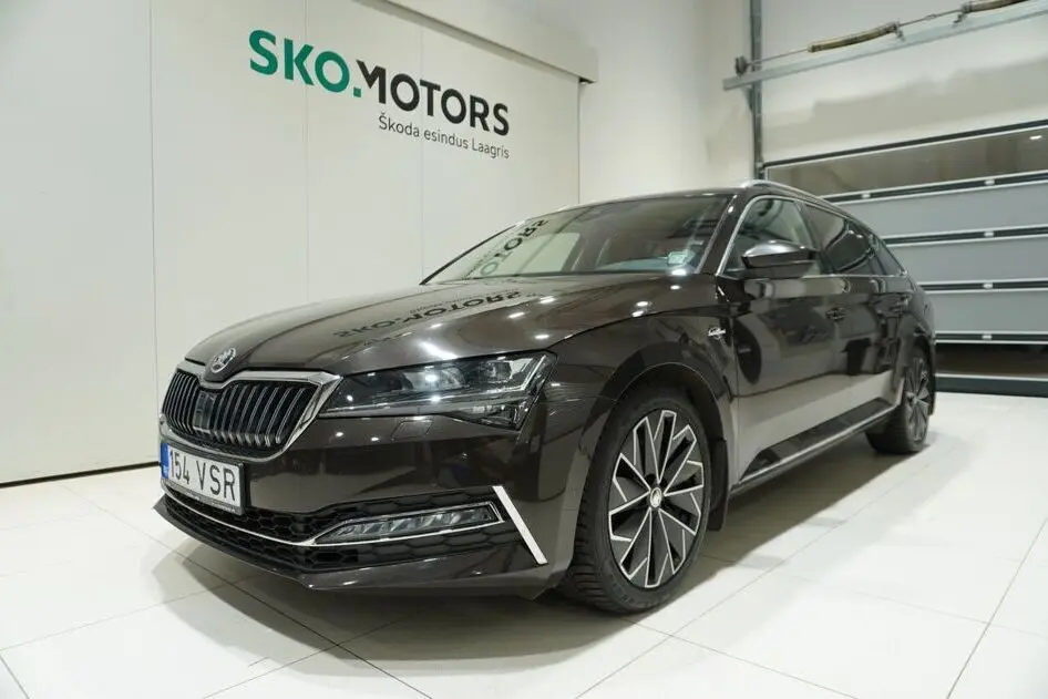 Škoda Superb, 2.0, 200 kW, бензин, автомат, полный привод