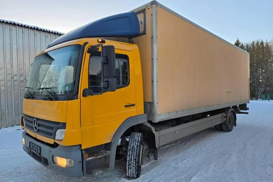 Mercedes-Benz ATEGO 1218 4X2, 130 kW, diisel, manuaal