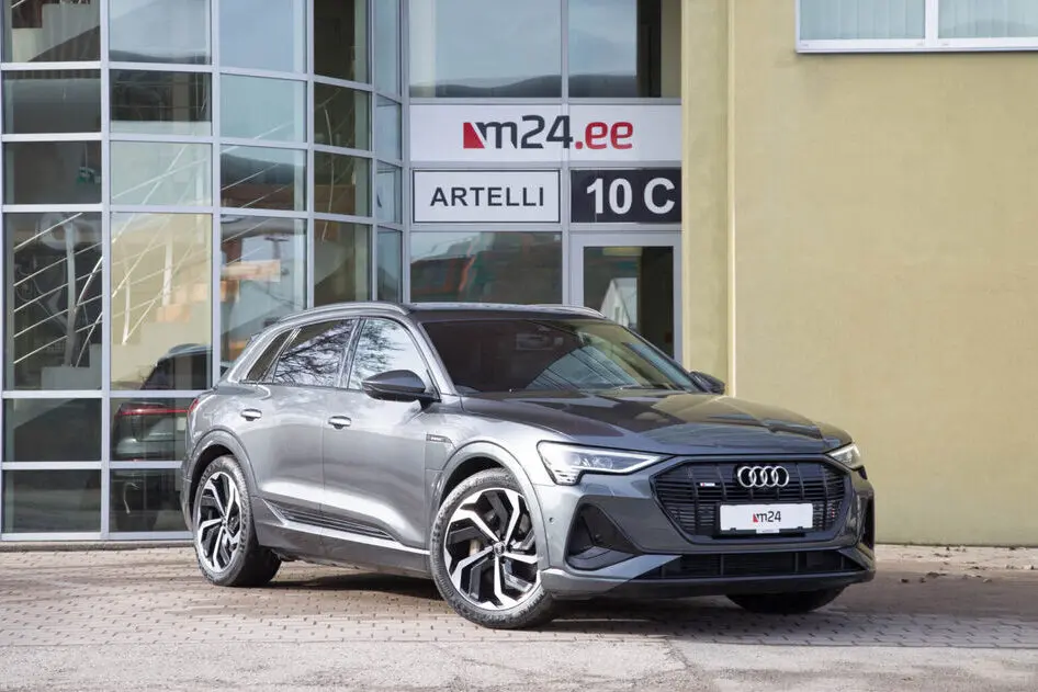 Audi e-tron, 300 kW, electric, automatic, four-wheel drive